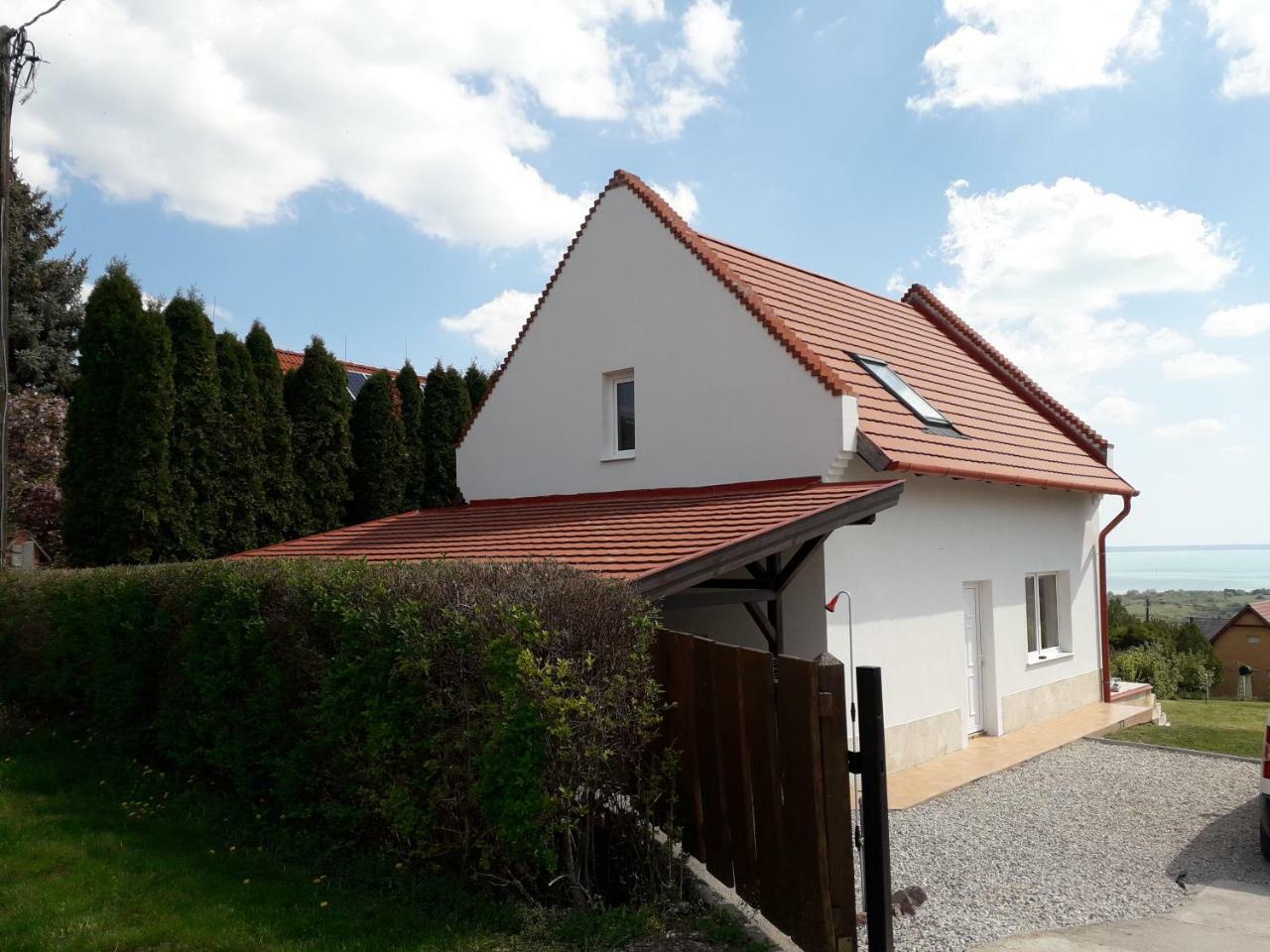 Mesgye Villa Balatonalmádi Kültér fotó
